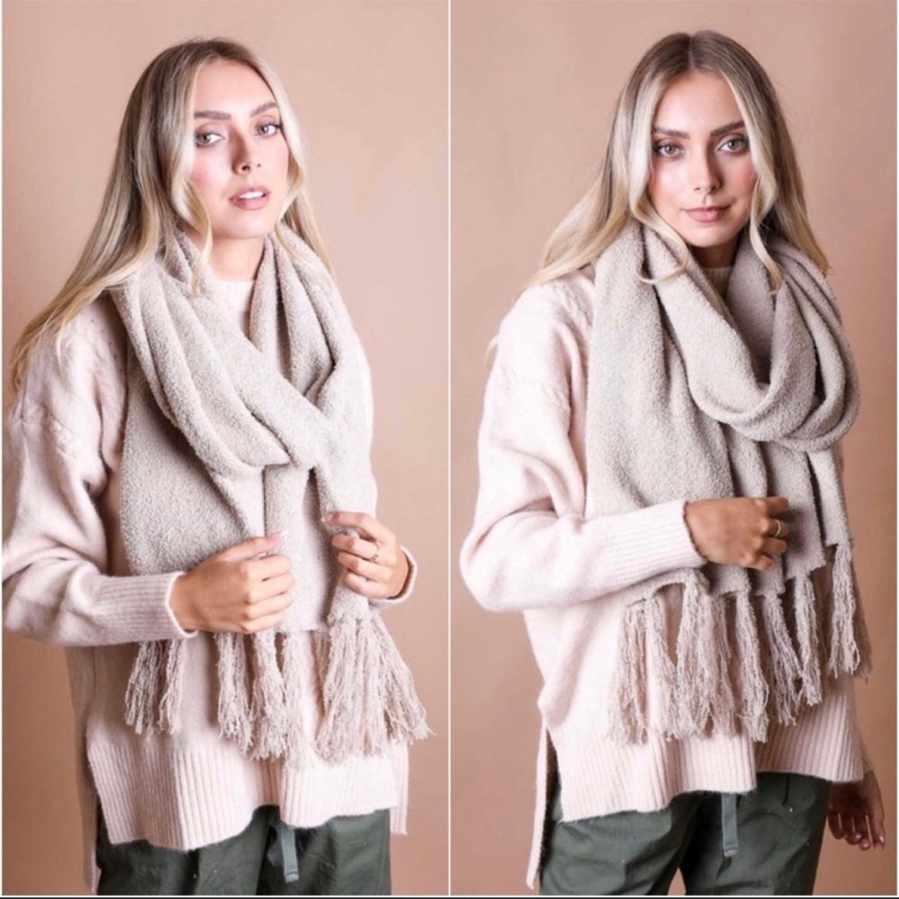 ❤️ New! Beige women’s boucle soft trendy warm tassel Fall Winter cozy warm scarf